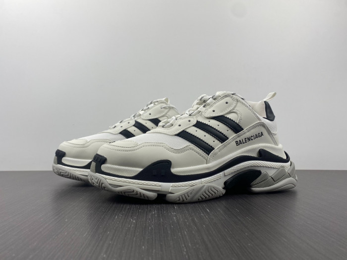 TB ADIDAS X BLCG TRIPLE S SNEAKER 710021 W3RN2 9016