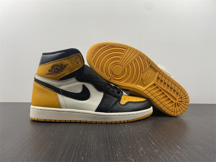 TB Air Jordan 1 High OG Yellow Toe 555088-711