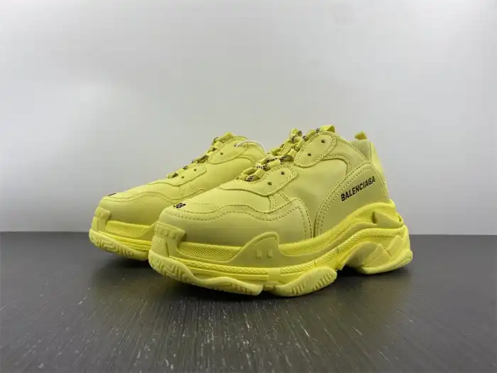 BLCG TRIPLE S SNEAKER 524039 W1FB5 2308