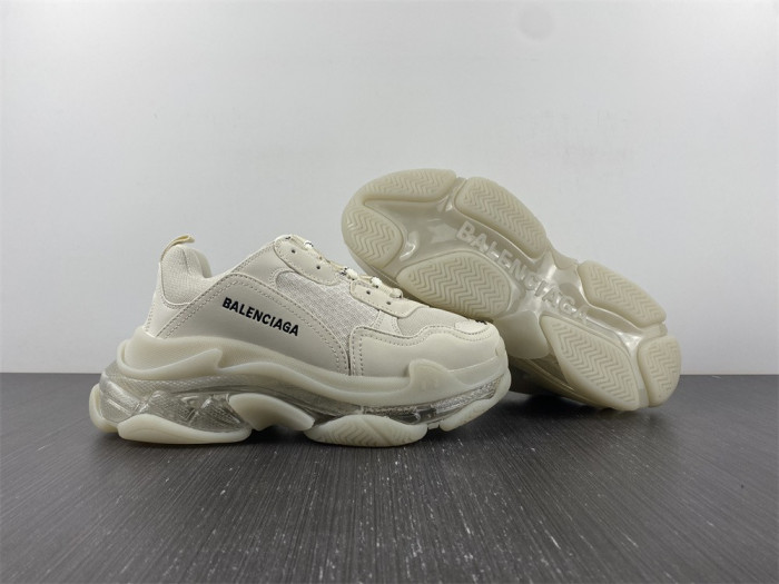 TB BLCG TRIPLE S SNEAKER 544351 W1GB6 0315