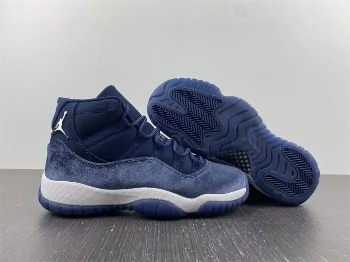 Cheap 【Free Shipping】 Air Jordan 11 Velvet WMNS Midnight Navy AR0715-441