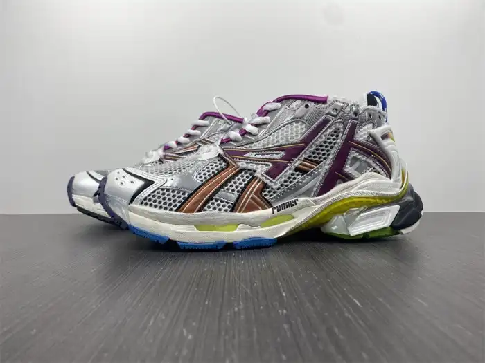 BLCG RUNNER SNEAKER 677403 W3RB6 8123