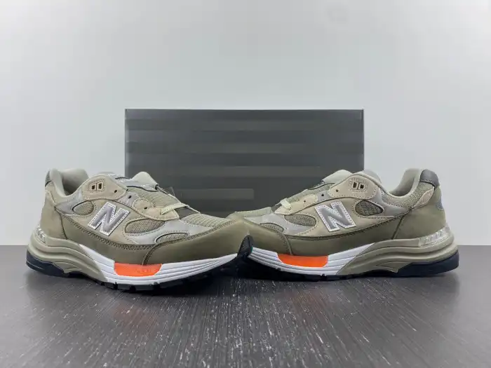 Rep LY New Balance 992 WTAPS M992WT