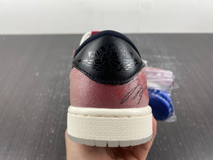 TB TROPHY ROOM X AIR JORDAN 1 LOW OG 'RED BLACK' FN0432-017