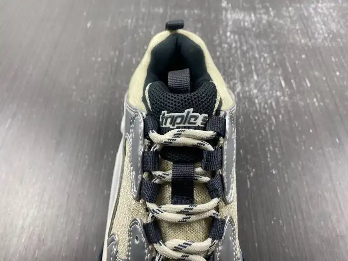 Reps LY BLCG TRIPLE S SNEAKER 524039 W2FS2 8106