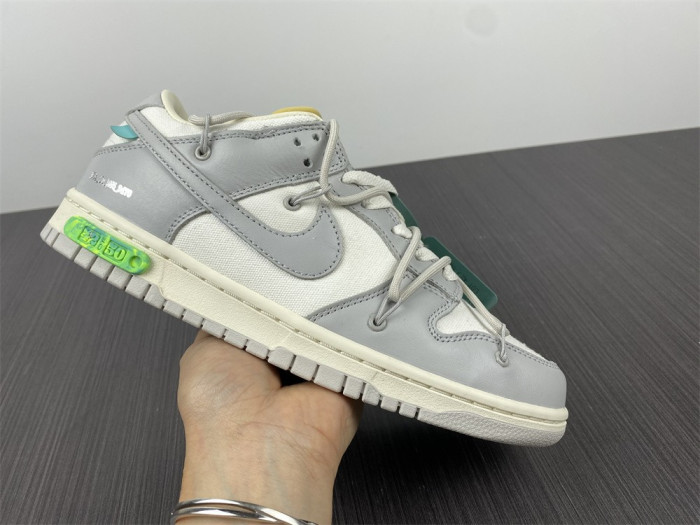 TB Nike Dunk Low Off-White Lot 42 DM1602-117