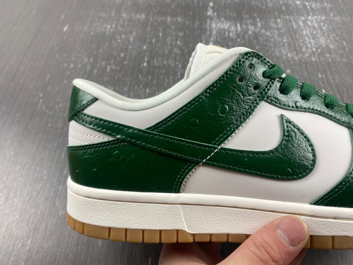 TB Nike Dunk Low LX WMNS Green Ostrich FJ2260-002