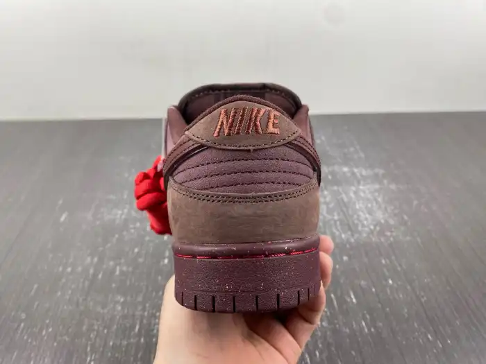 Reps LY Nike SB Dunk Low City of Love FN0619-600