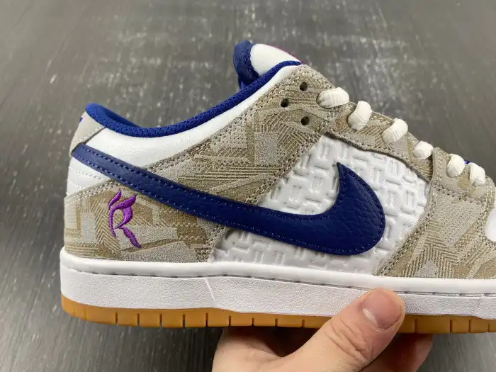 Rep LY Rayssa Leal x Nike SB Dunk Low FZ5251-001