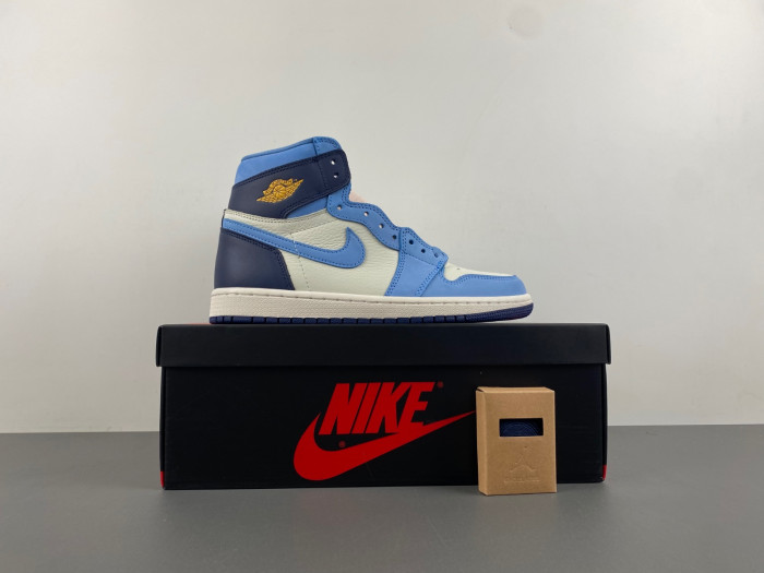 TB Air Jordan 1 High OG WMNS First in Flight FD2596-400