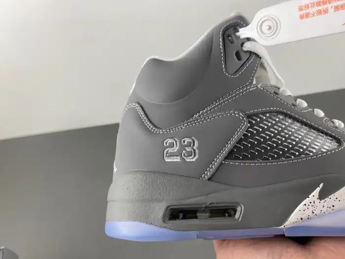 Rep HYPE Air Jordan 5 Retro Wolf Grey 136027-005