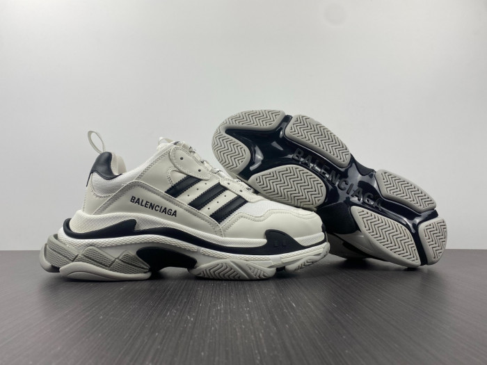 TB ADIDAS X BLCG TRIPLE S SNEAKER 710021 W3RN2 9016