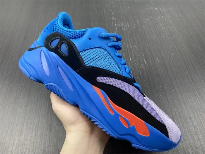 Bmlin ADIDAS YEEZY BOOST 700 HI-RES BLUE HP6674