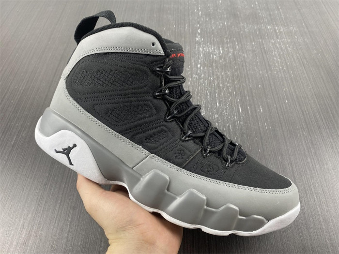 TB Jordan 9 Retro Particle Grey CT8019-060