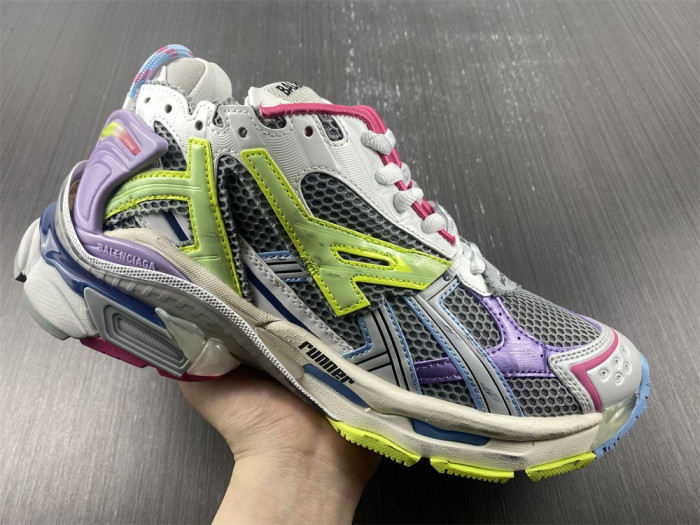 TB BLCG RUNNER SNEAKER 677403 W3RH5 0308