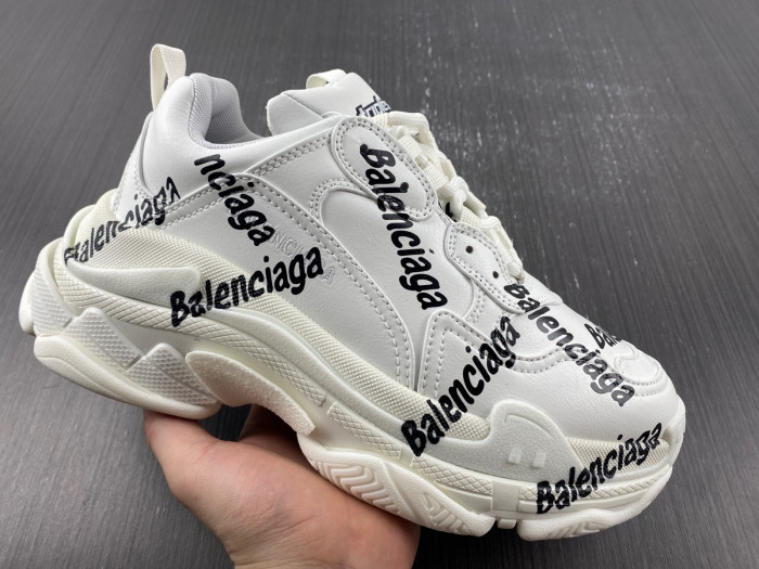 TB BLCG TRIPLE S SNEAKER 536737 W2FAB 9010