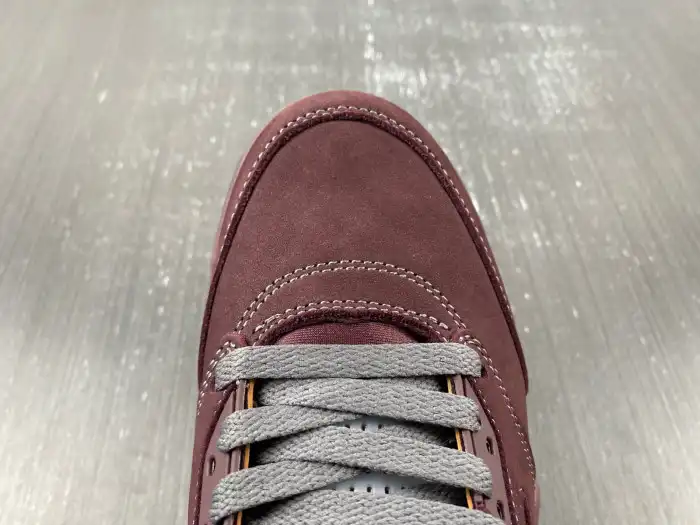 Boostmaster lin Air Jordan 5 Burgundy DZ4131-600