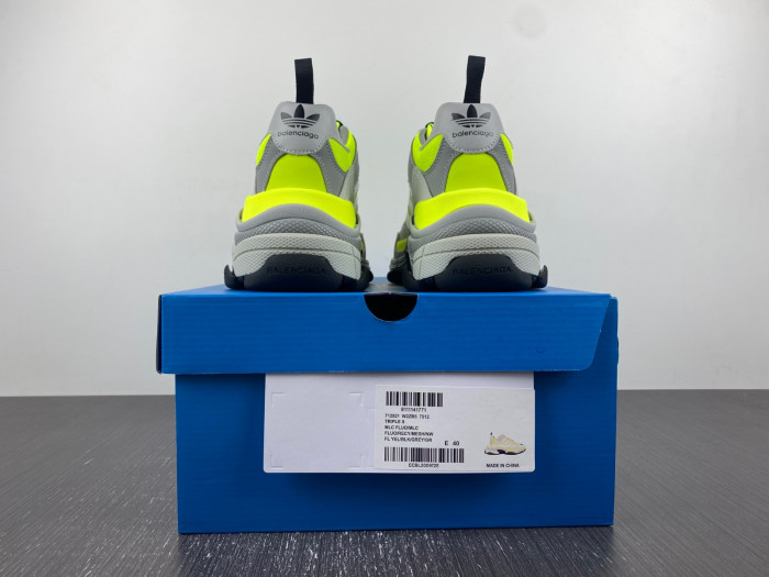 TB Adidas x BLCG TRIPLE S SNEAKER 712821 W2ZB5 7512