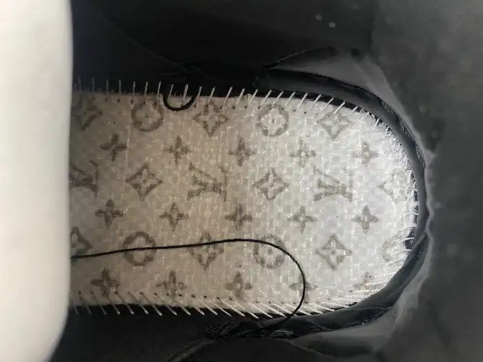 Rep LY LV TRAINER SNEAKER 24052501