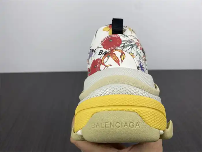 Rep LY GUCC*BLCG TRIPLE S SNEAKER 677195 UL110 8461