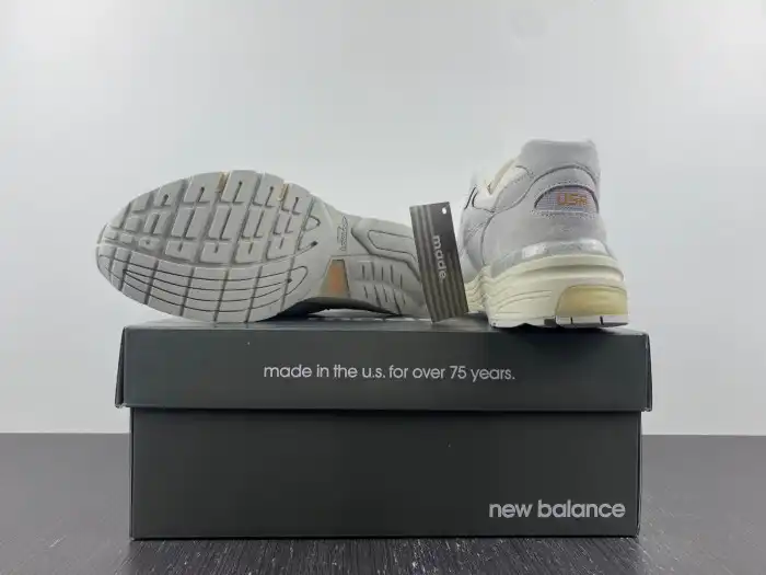 Bmlin New Balance 992 White Silver (2021) M992MD