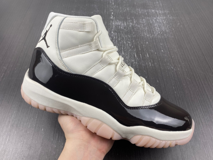 TB Air Jordan 11 WMNS Neapolitan AR0715-101