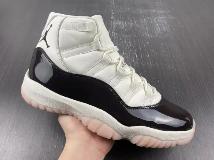 Rep 【Free Shipping】 Air Jordan 11 WMNS Neapolitan AR0715-101