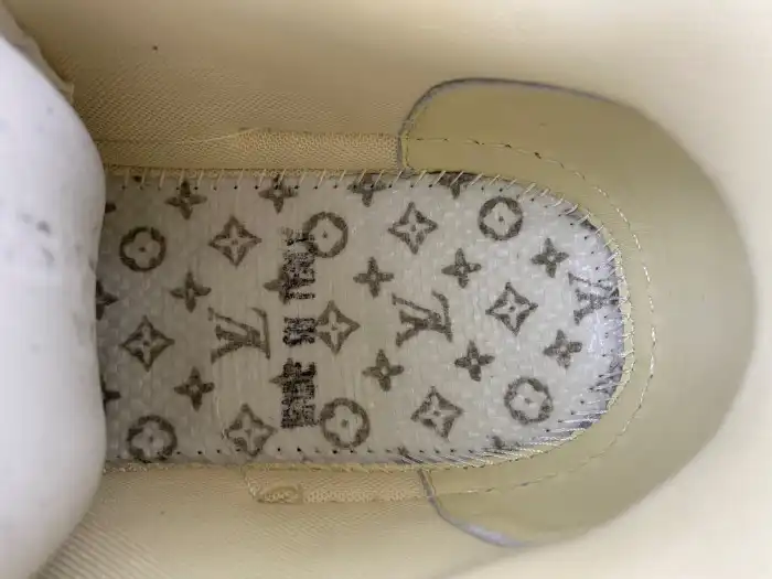 Rep LY LV TRAINER SNEAKER 24052406