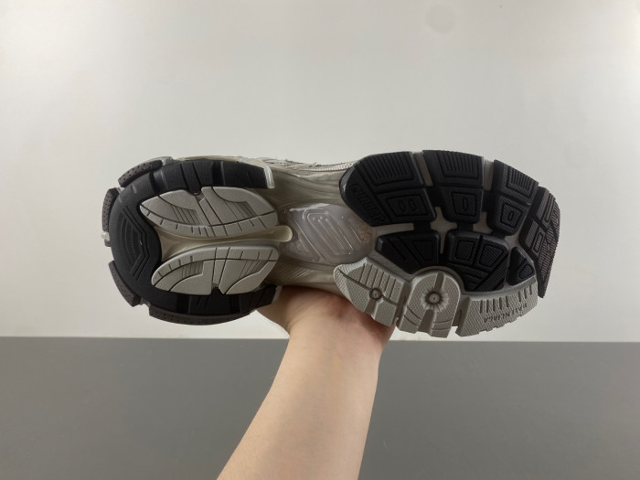 TB BLCG RUNNER SNEAKER 779066 W3RBXP 2000