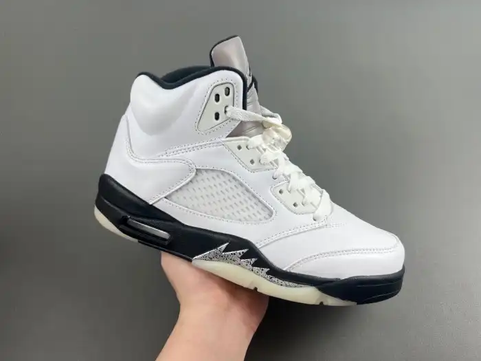 Cheap AIR JORDAN 5 RETRO 'WHITE BLACK' DD0587-110