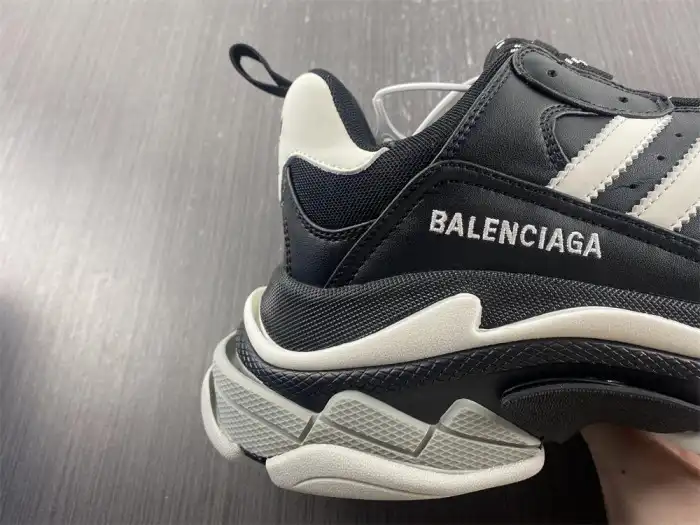 Cheap LY BLCG TRIPLE S SNEAKER 710021 W3RN3 1001