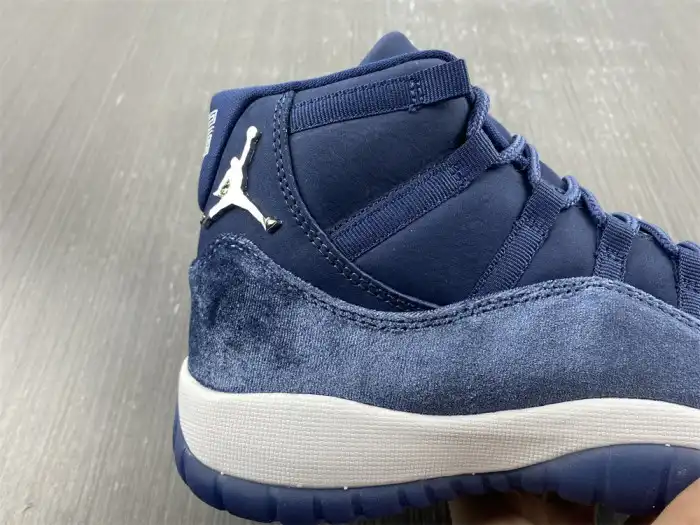 Cheap 【Free Shipping】 Air Jordan 11 Velvet WMNS Midnight Navy AR0715-441