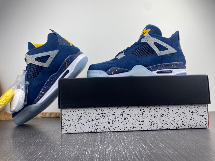 TB Air Jordan 4 Retro Michigan (PE) AJ4-1036660