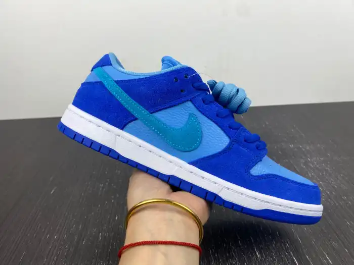 Reps LY Nike SB Dunk Low Blue Raspberry DM0807-400