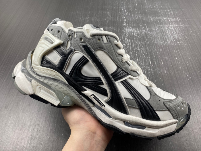 KICKWHO BLCG RUNNER SNEAKER 772774 W3RNY 9012