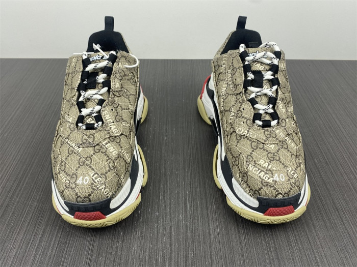 TB GUCC*BLCG TRIPLE S SNEAKER 681066 ULZ10 9795