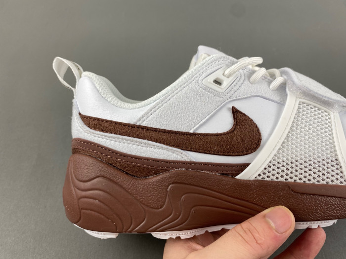 KICKWHO Travis Scott x Nike Zoom Field Jaxx Light Chocolate HQ3073-100