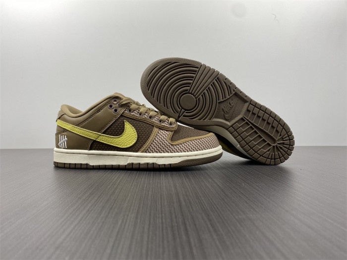 TB Nike Dunk Low SP UNDEFEATED Canteen Dunk vs. AF1 Pack DH3061-200