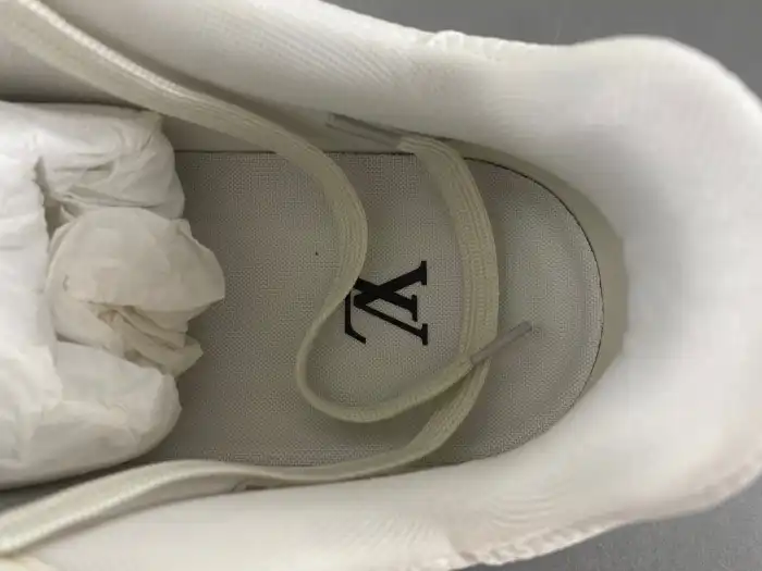 Cheap LY LV TRAINER SNEAKER 24121002