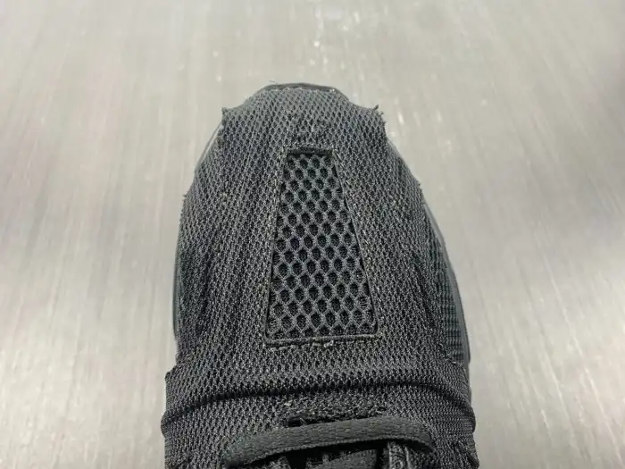 Cheap LY BLCG PHANTOM SNEAKER 678869 W2E92 1000