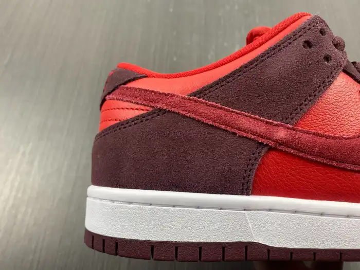 Rep LY Nike SB Dunk Low Cherry DM0807-600