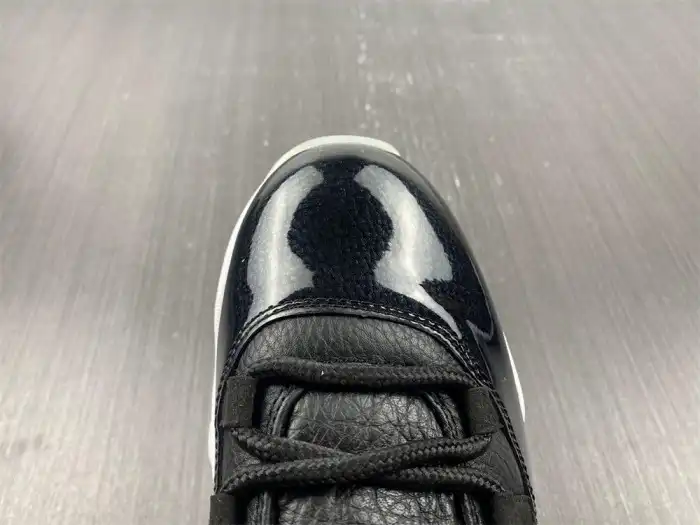 Cheap 【Free Shipping】 Air Jordan 11 Retro Low 72-10 AV2187-001