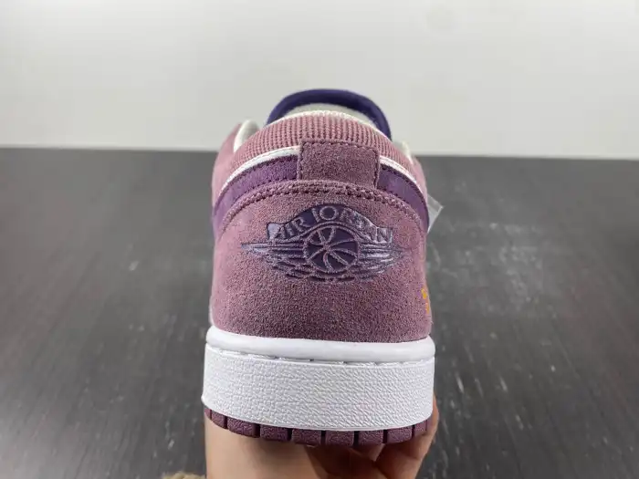 Kick Theory Air Jordan 1 Low Unity (W) DR8057-500