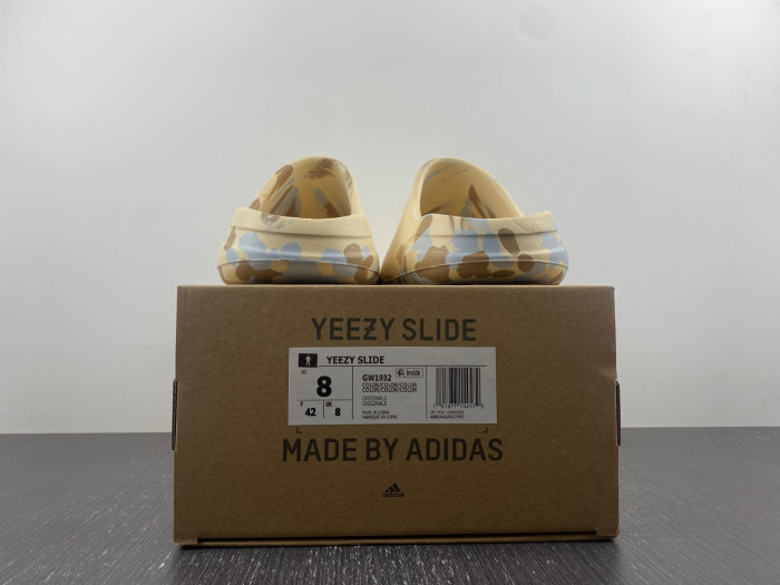 KICKWHO Adidas Yeezy Slide GW1932