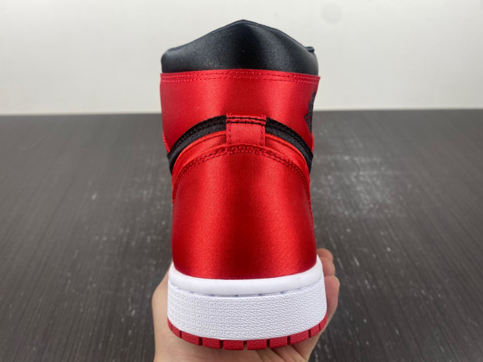 TB Air Jordan 1 High OG WMNS Satin Bred FD4810-061