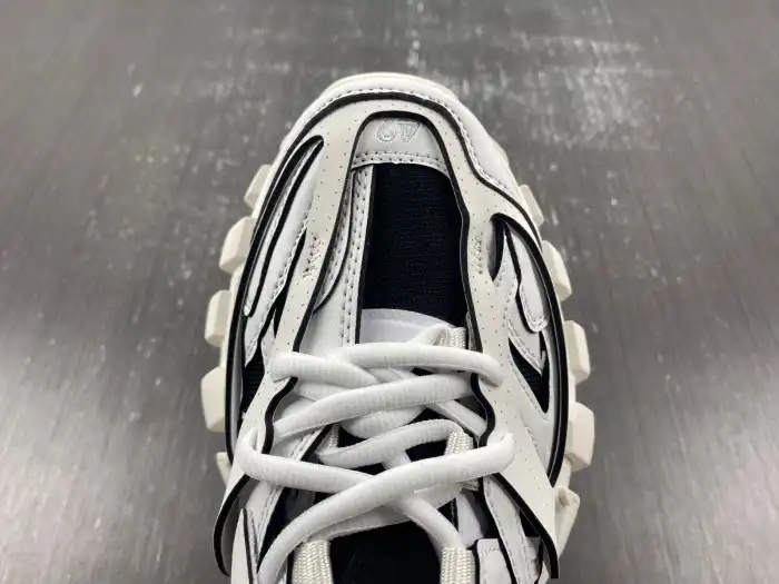 Rep LY BLCG TRACK SNEAKER 736328 W3SKC 9010