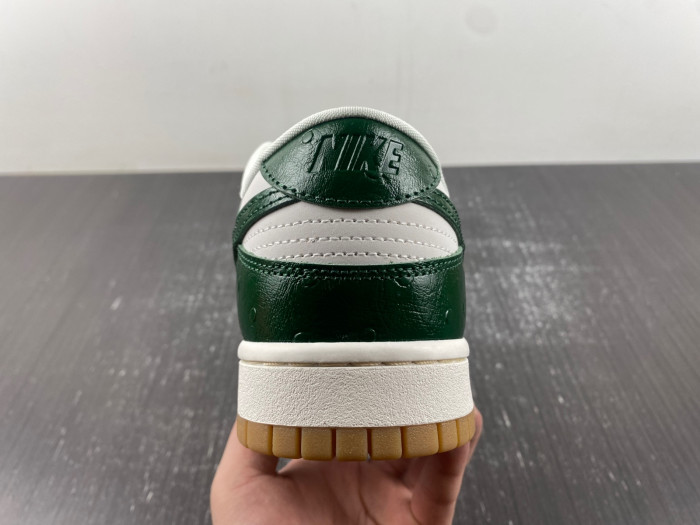 TB Nike Dunk Low LX WMNS Green Ostrich FJ2260-002