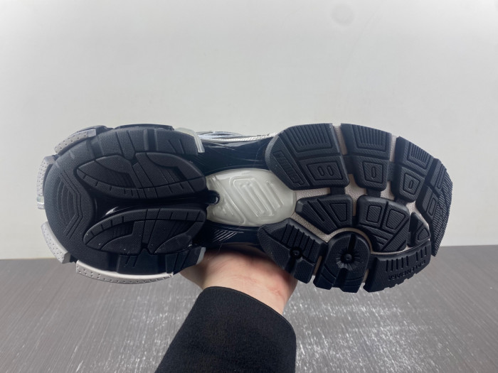 TB BLCG RUNNER 2.0 SNEAKER 779066-W3RBXP-0213