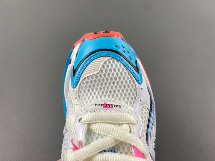 TB BLCG RUNNER SNEAKER 772767 W3RBW 2325