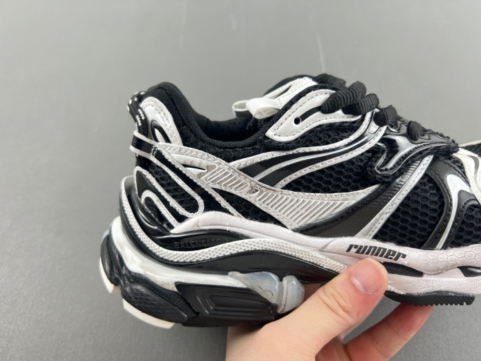 TB BLCG RUNNER 2.0 SNEAKER 779064-W3RBXP-0213